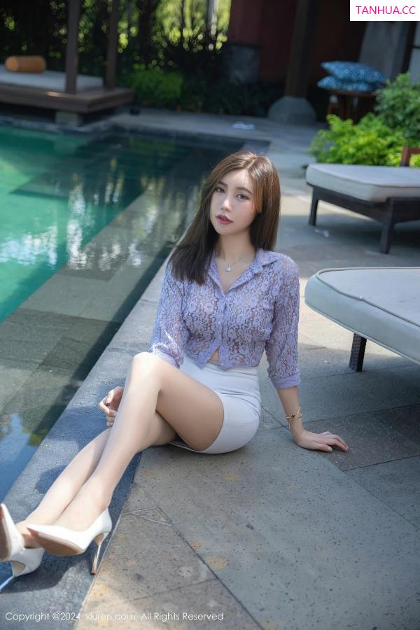 綺裡嘉 绮里嘉 [XiuRen]高清写真图 2024.03.27 No.8299 绮里嘉ula 美腿丝袜第5张图片